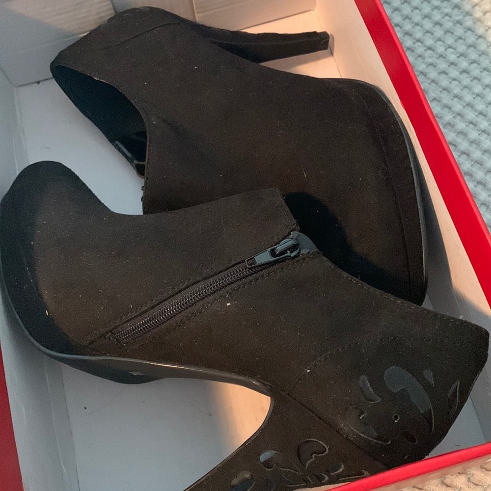 Black bootie heels